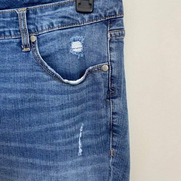 Torrid Cut Off Jean Shorts Size 20 - Picture 5 of 10